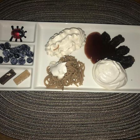 Villa Grazia - Bed & Breakfast 호만손 외부 사진